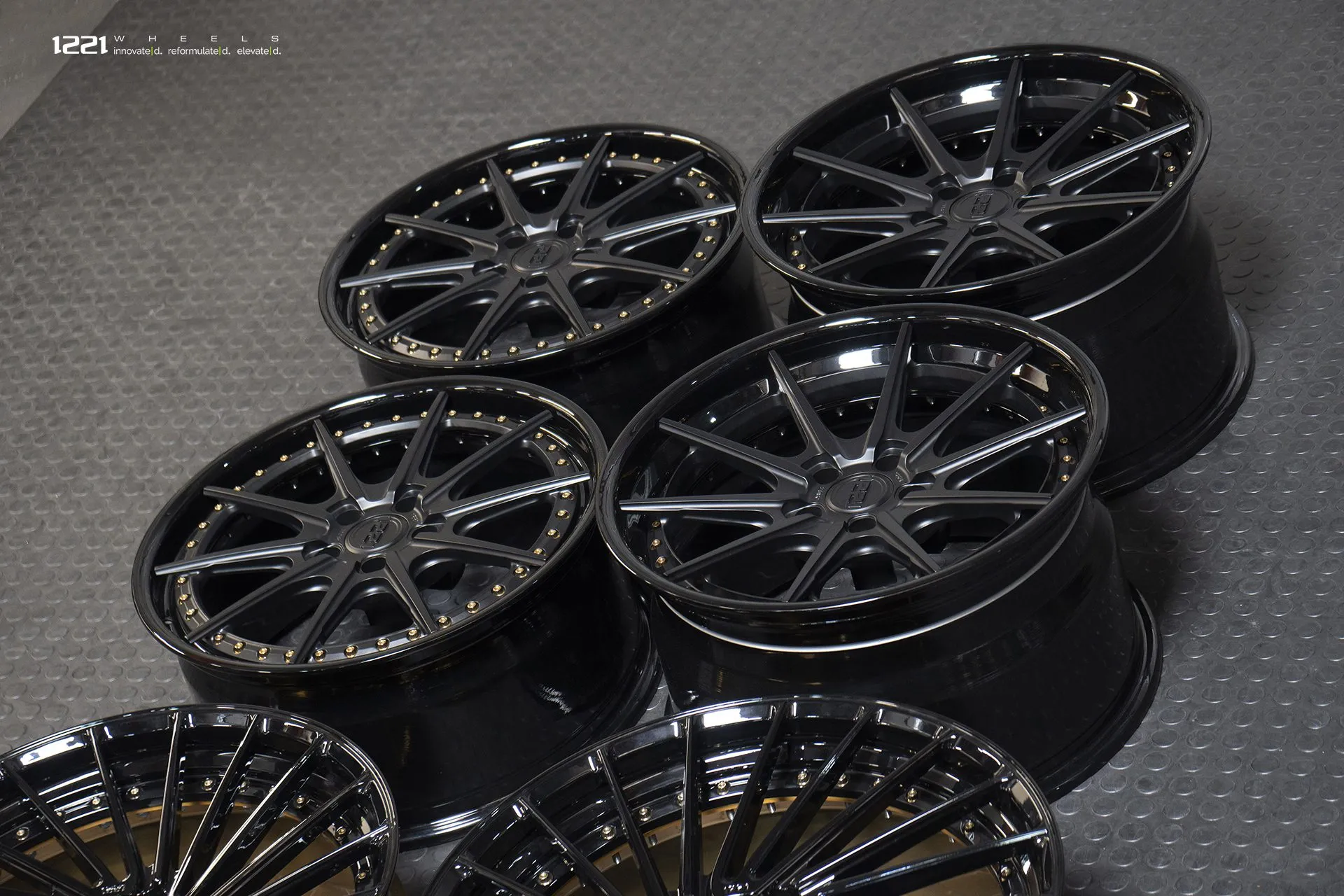 1221 Wheels 0110 on Lamborghini LP560 — Solid Matte/Gloss Black (02)