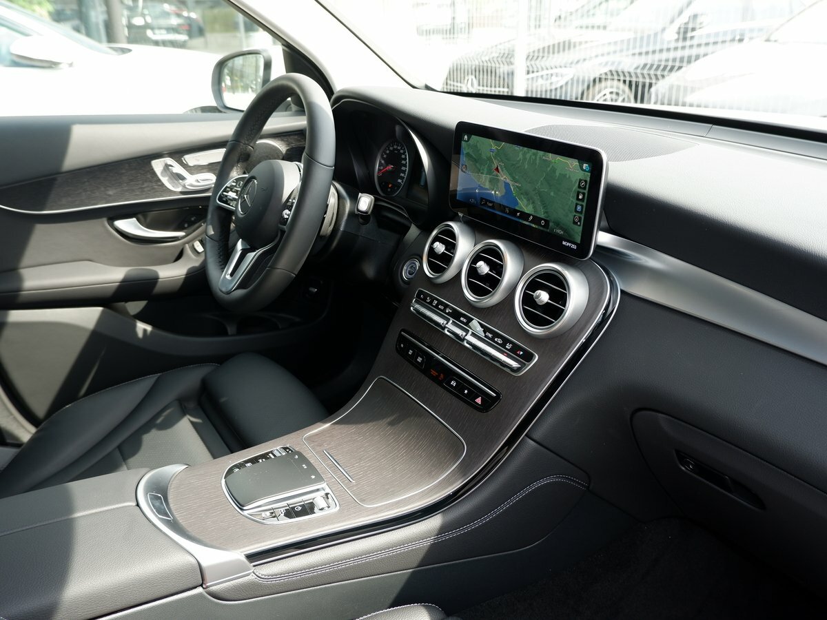Check price and buy New Mercedes-Benz GLC 300 d (X253) Restyling For Sale