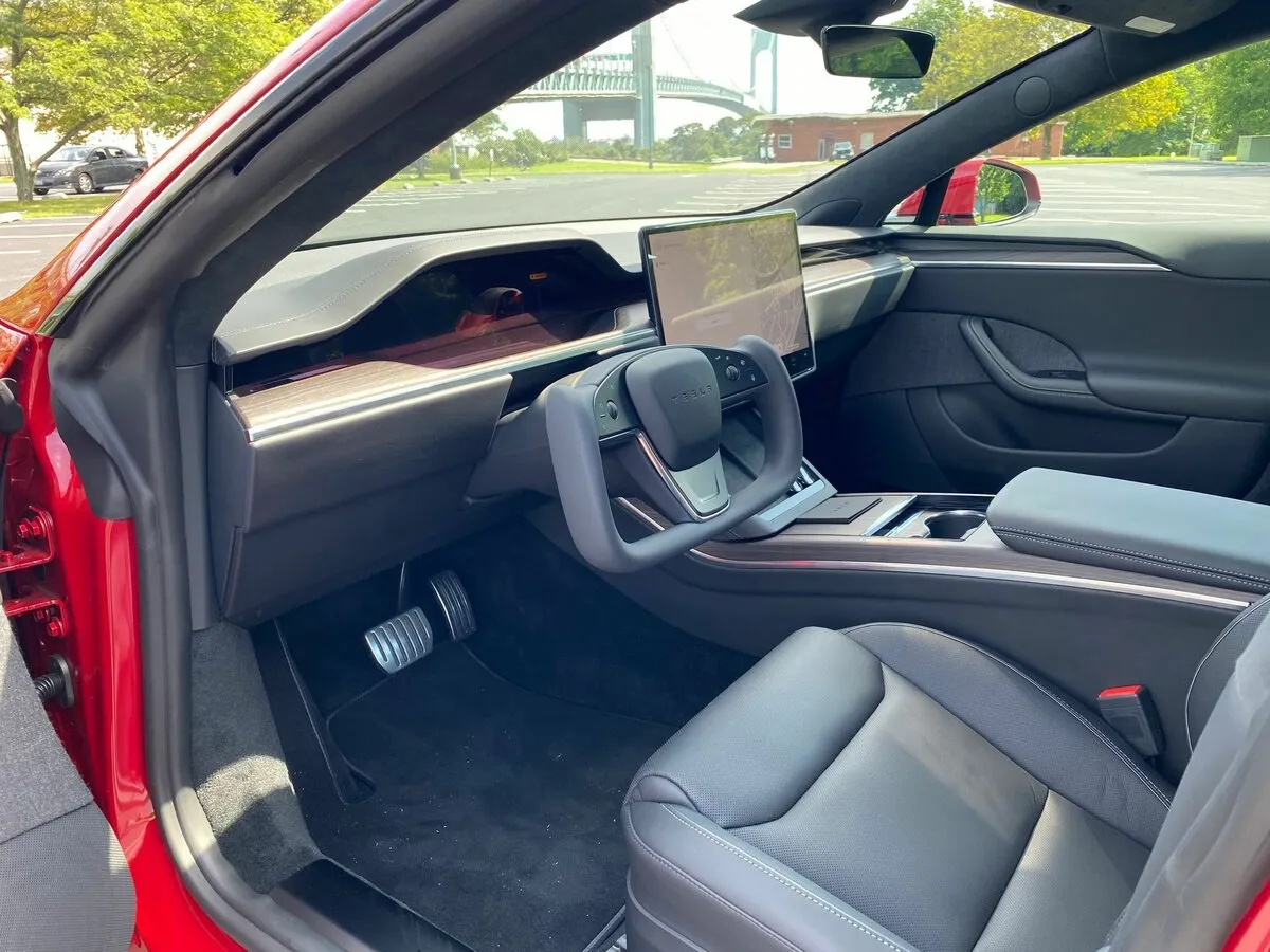 Buy New Tesla Model S Plaid Restyling 2
