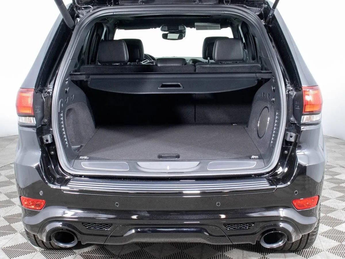 Buy New Jeep Grand Cherokee SRT (WK2) Restyling