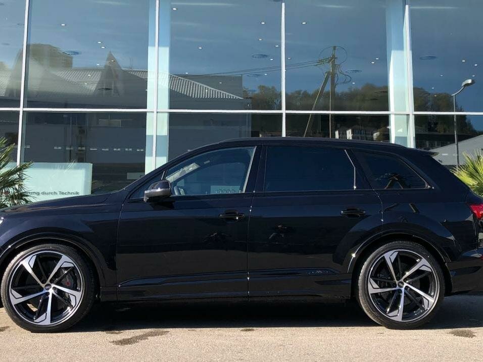Buy New Audi SQ7 I (4M)