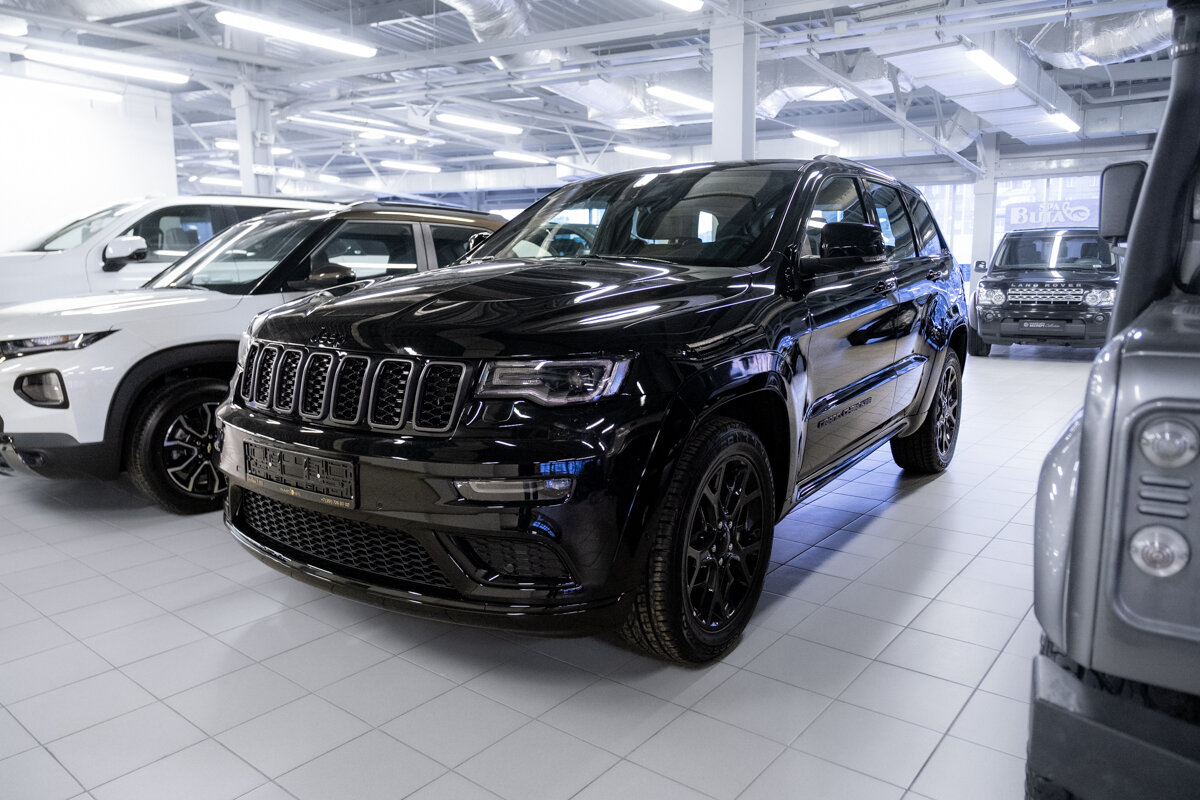 Check price and buy New Jeep Grand Cherokee (WK2) Restyling For Sale