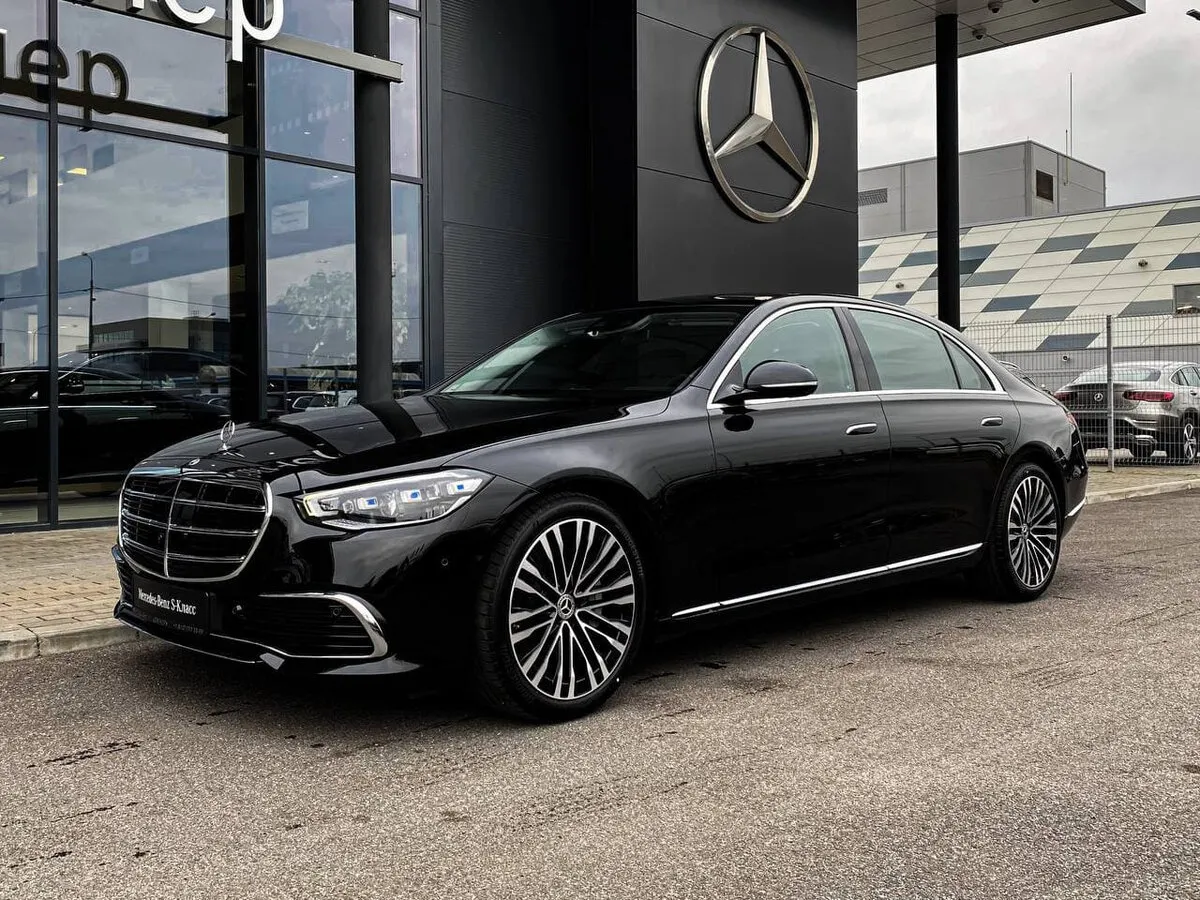 Check price and buy New Mercedes-Benz S-class 350 d Long 4MATIC VII (W223) For Sale