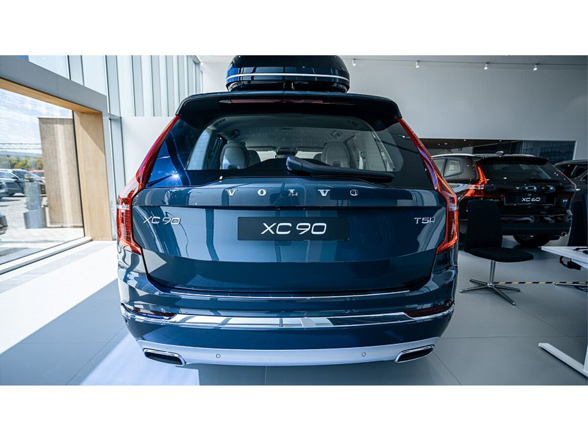 Check price and buy New Volvo XC90 Restyling For Sale