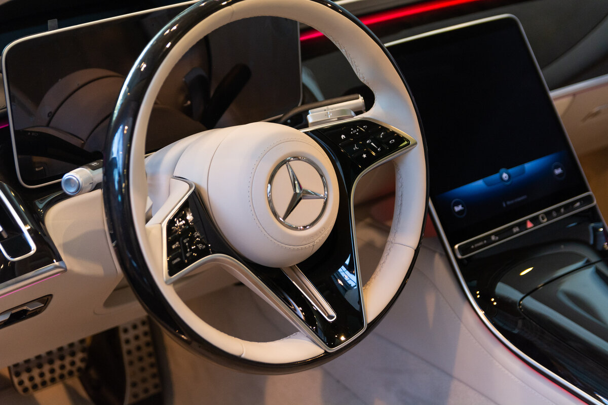 Check price and buy New Mercedes-Benz S-Class 450 Long (W223) For Sale