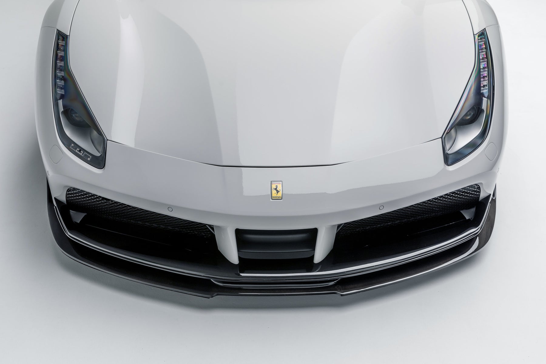 Front spoiler Vorsteiner Nero Carbon for Ferrari 488