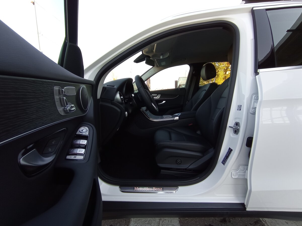 Check price and buy New Mercedes-Benz GLC 200 (X253) Restyling For Sale