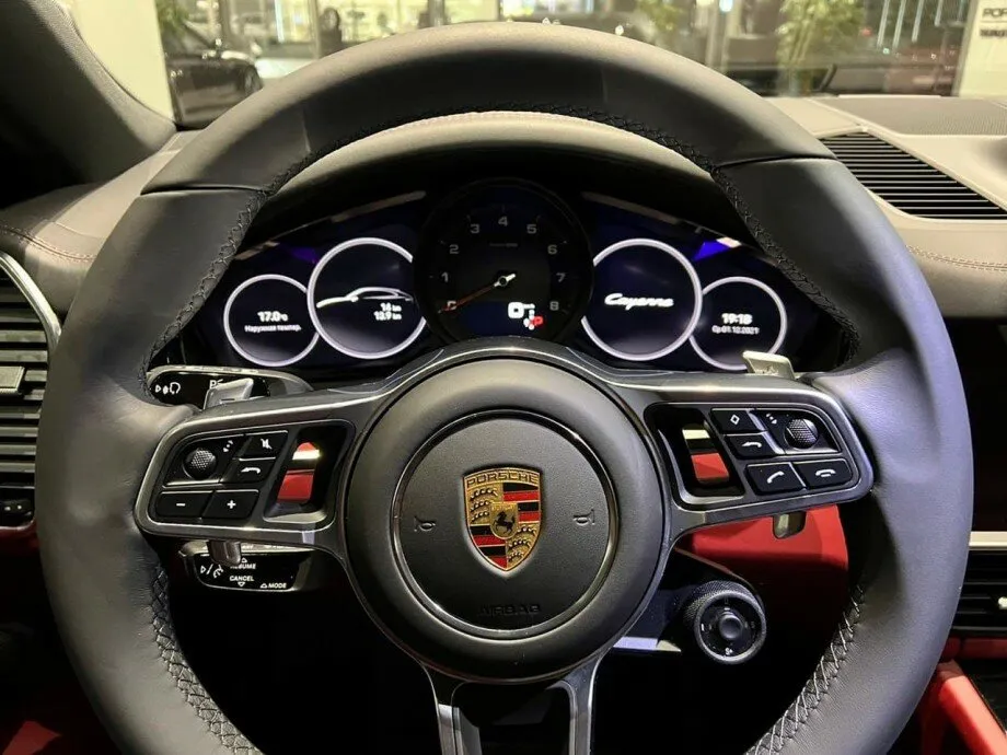 Check price and buy New Porsche Cayenne Coupé For Sale