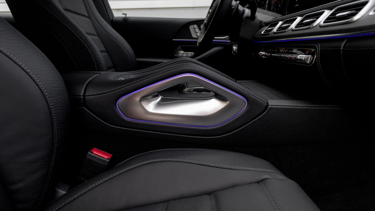 Check price and buy New Mercedes-Benz GLE 300 d (V167) For Sale