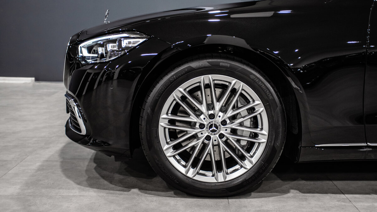 Check price and buy New Mercedes-Benz S-Class 350 d Long 4MATIC (W223) For Sale