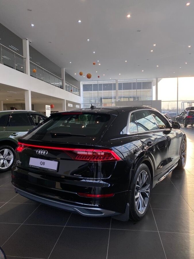 Buy New Audi Q8 45 TDI