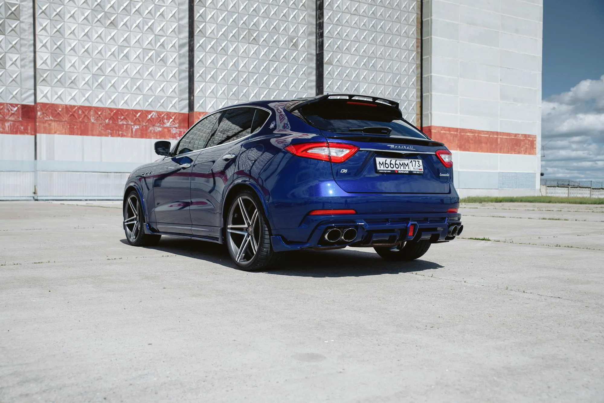 Check our price and buy Renegade Design body kit for Maserati Levante