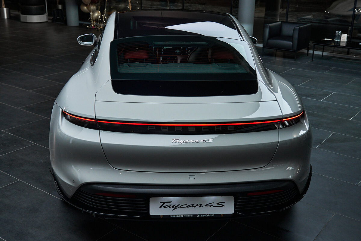 Check price and buy New Porsche Taycan 4S For Sale