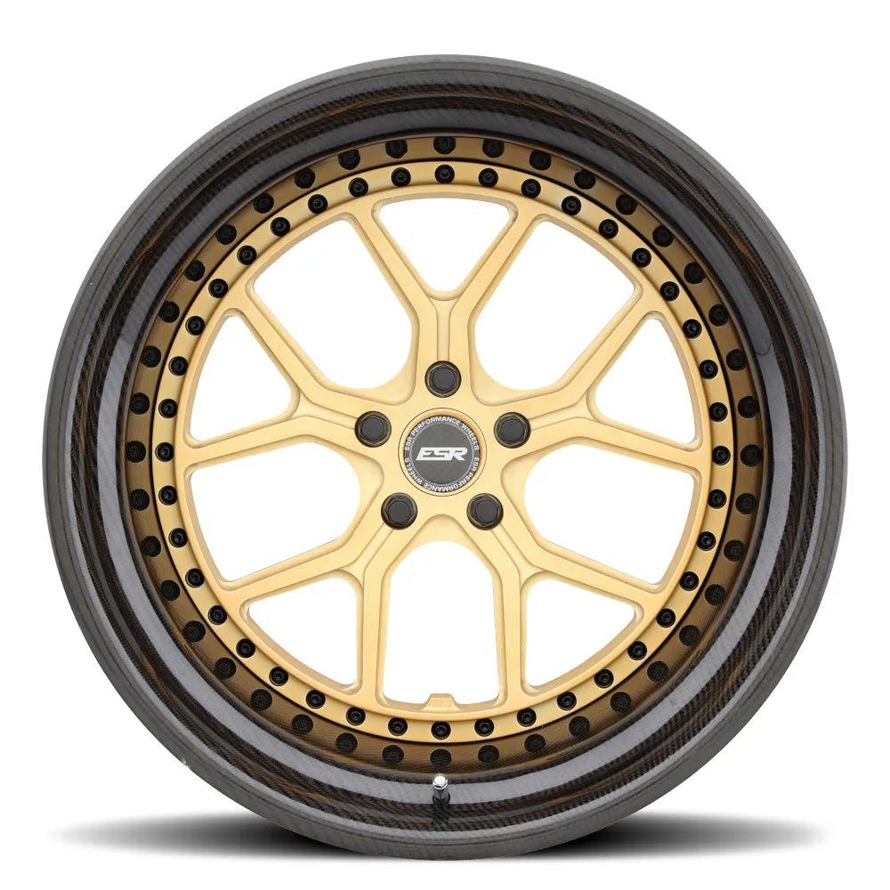 ESR ES2 3-Piece Forged Wheel — gold carbon fiber lip 19x11 face view
