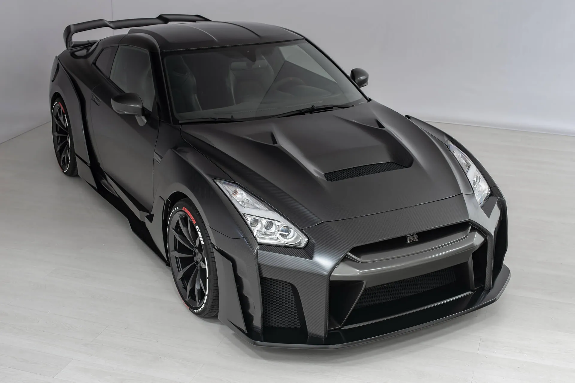 Check our price and buy SCL Performance Global body kit for Nissan GT-R Gojira!