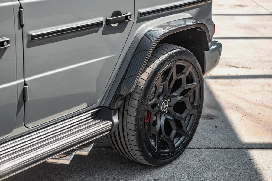 Check our price and buy Kahn Design carbon fiber body kit set for Mercedes-Benz G-class W463A