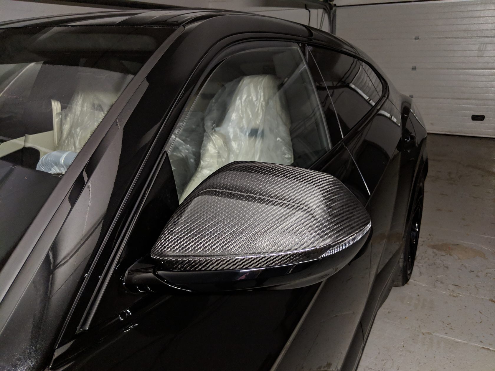 Check price and buy Сarbon Fiber Body kit set for Lamborghini Urus