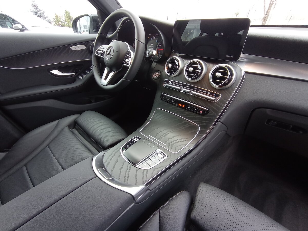 Check price and buy New Mercedes-Benz GLC 200 (X253) Restyling For Sale