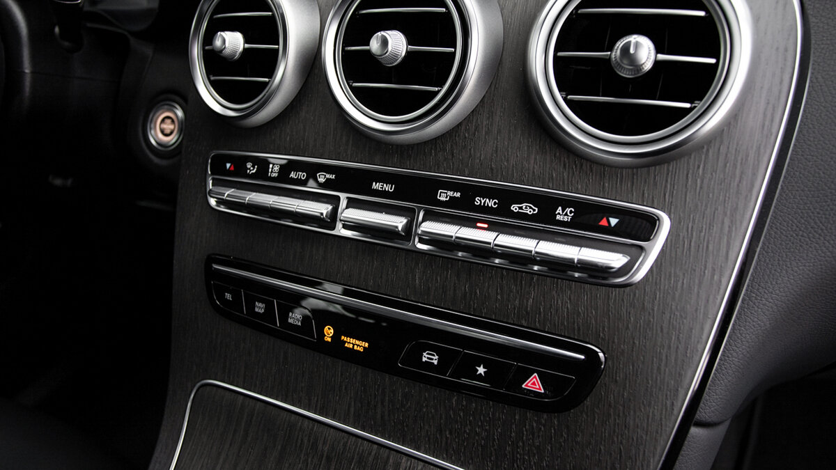 Check price and buy New Mercedes-Benz GLC Coupe 300 (C253) Restyling For Sale