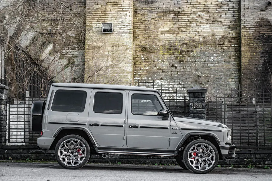 Check our price and buy Kahn Design carbon fiber body kit set for Mercedes-Benz G-class W463A