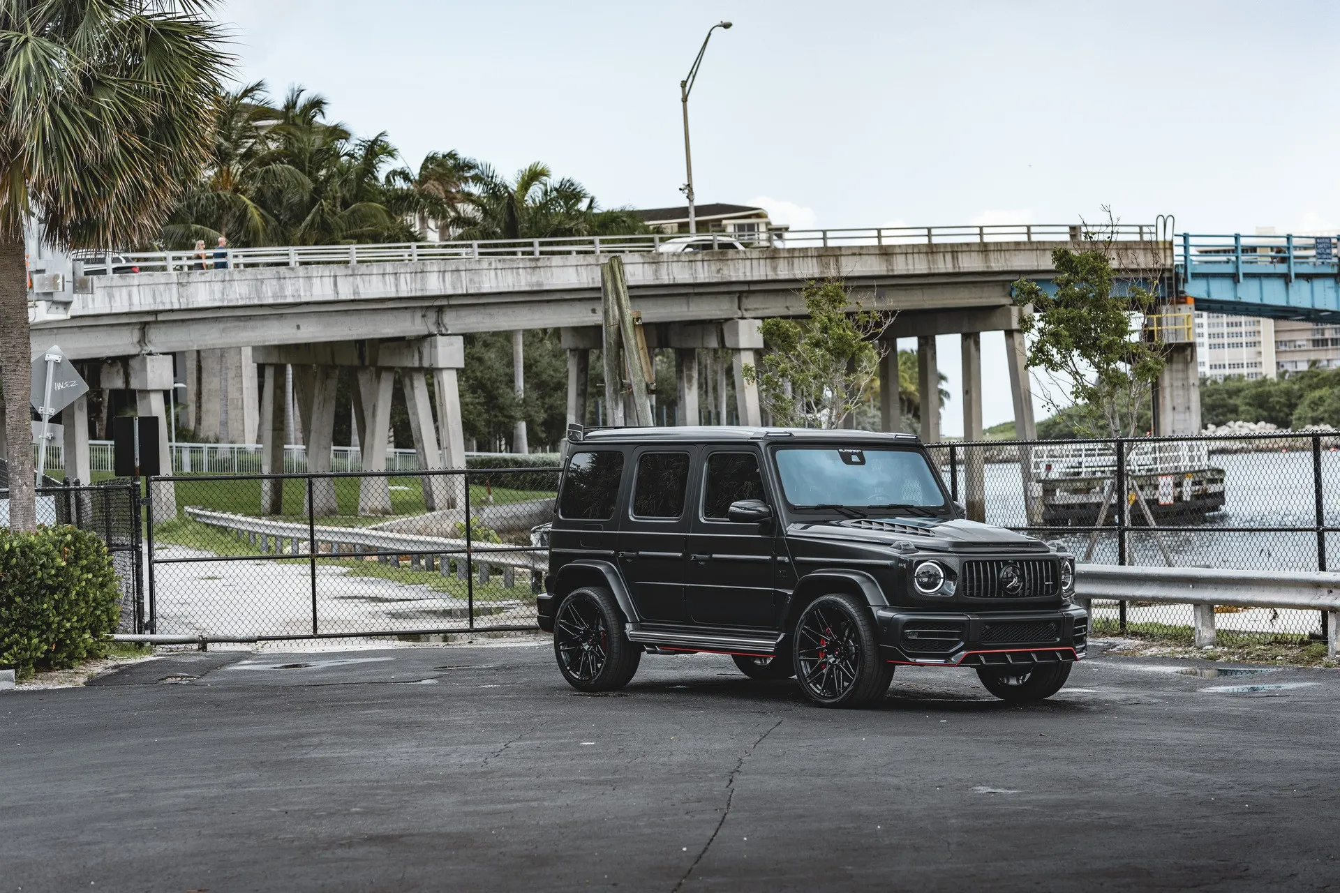 Check our price and buy Topcar Design body kit for Mercedes-Benz  G-class W463A Inferno Light
