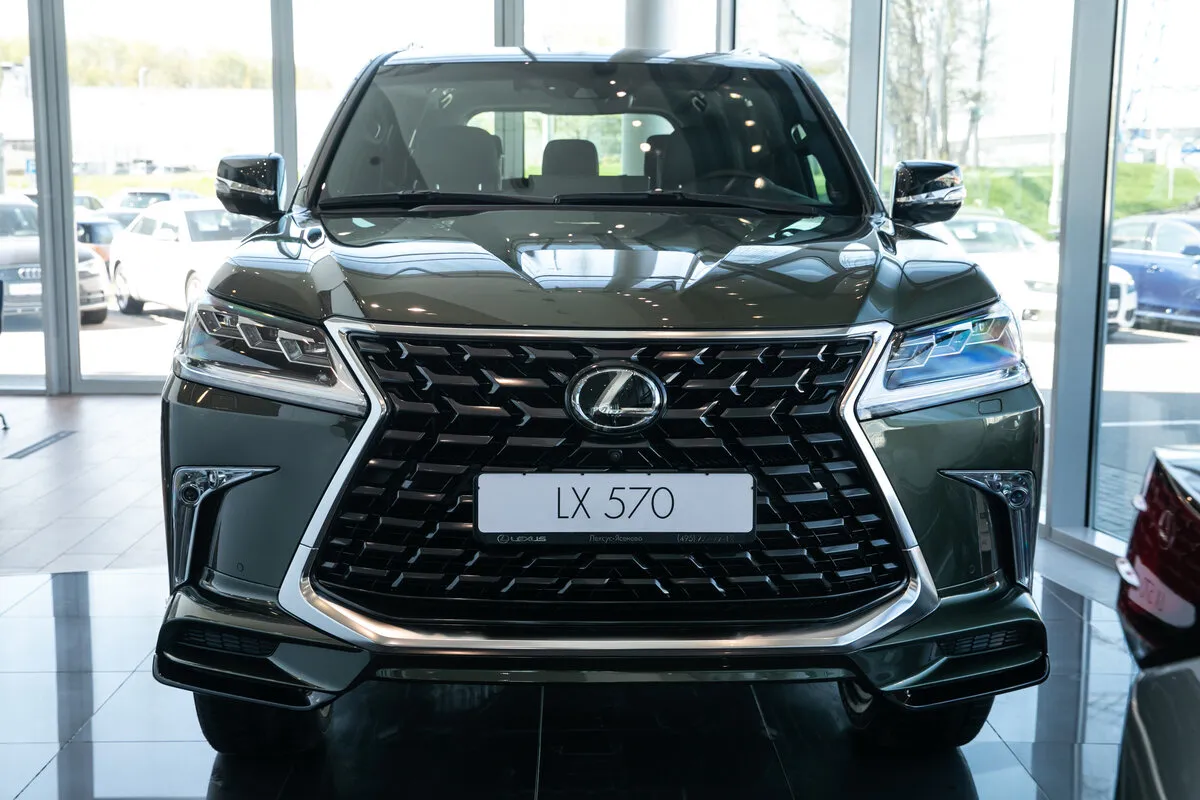 Check price and buy New Lexus LX 570 Restyling 2 For Sale