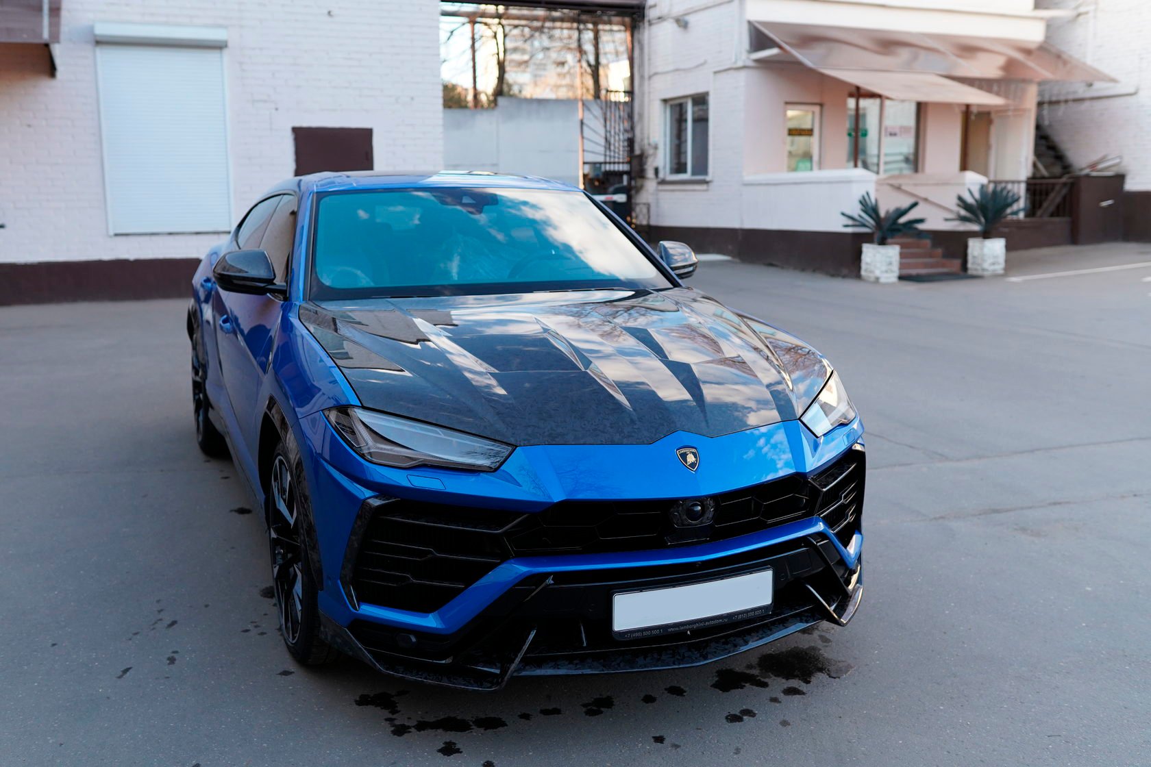 Hood Corsa Forged Carbon for Lamborghini Urus