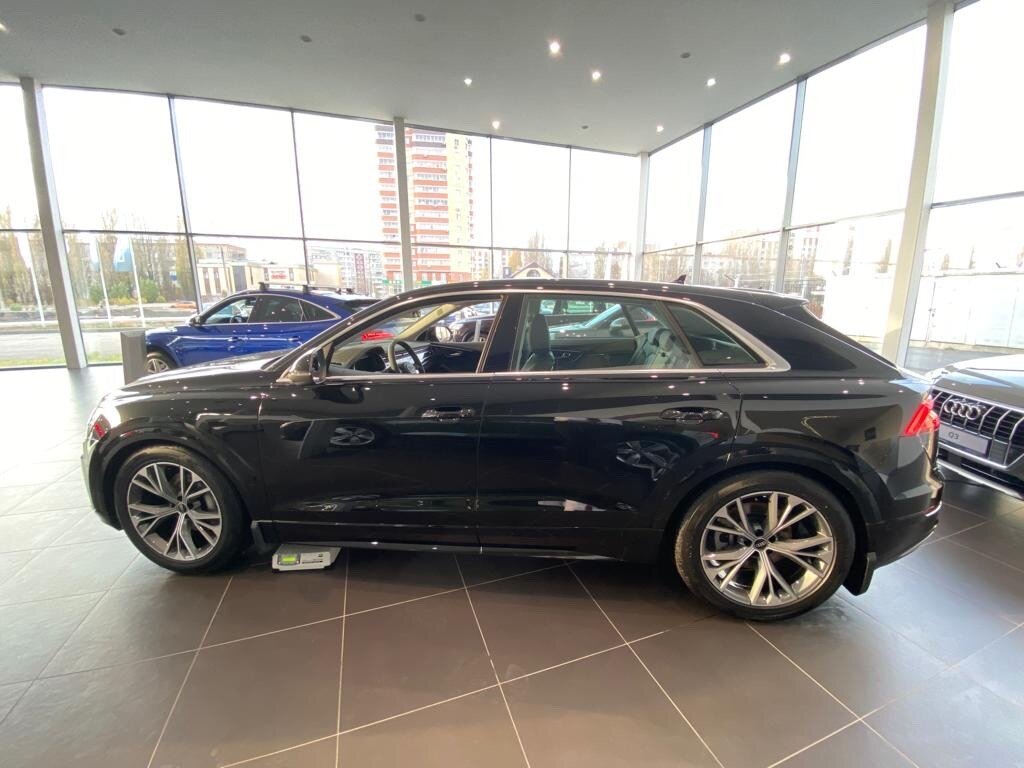 Buy New Audi Q8 45 TDI