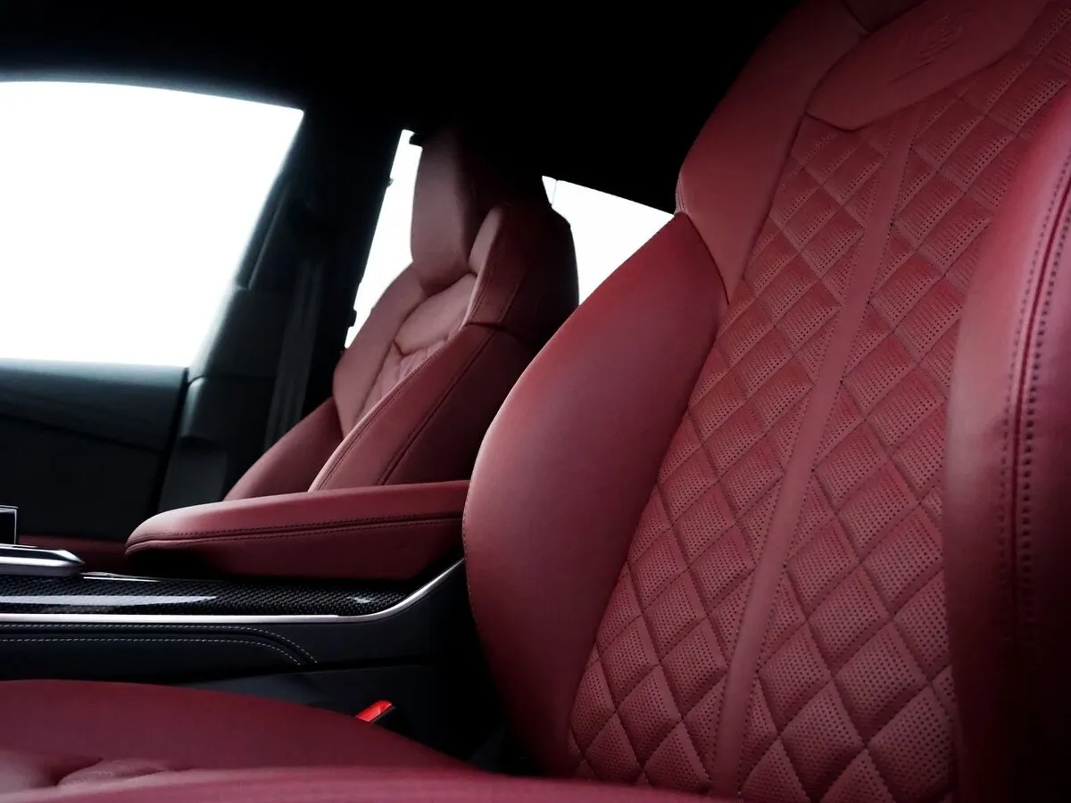 Buy New Audi SQ8 (4M)