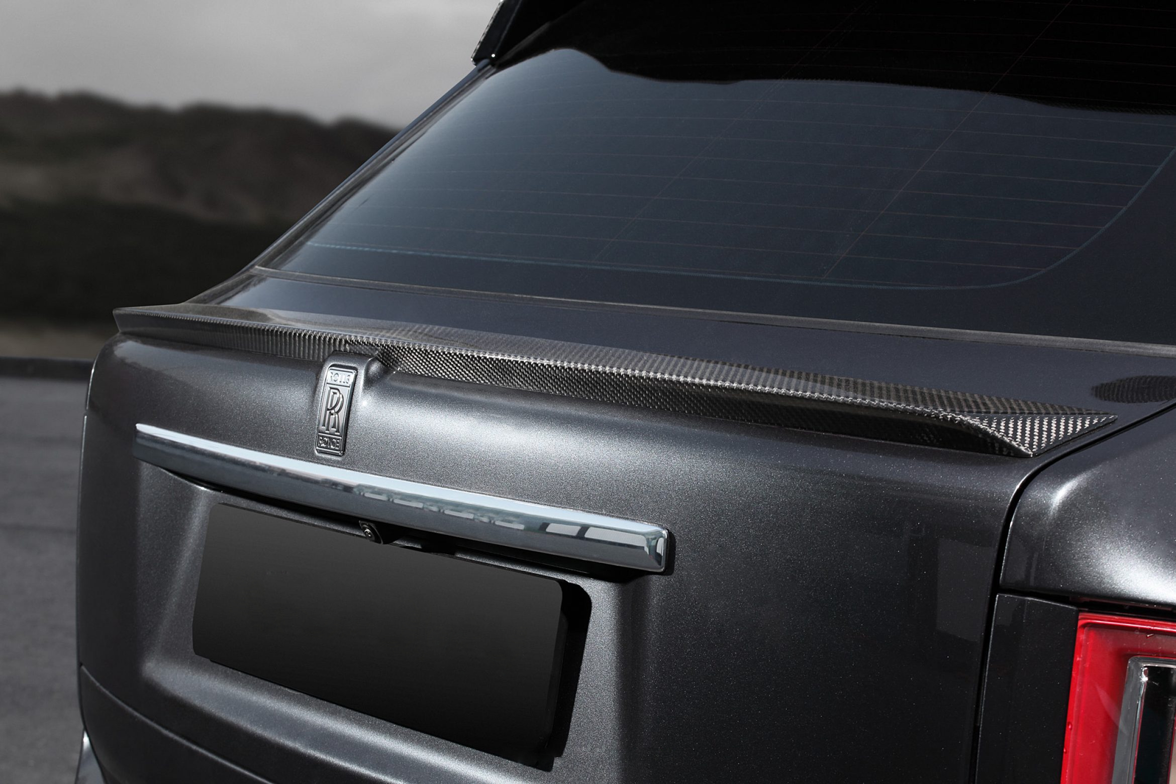 Rear decklid spoiler - exposed Mansory style carbon for Rolls-Royce Cullinan Coastline