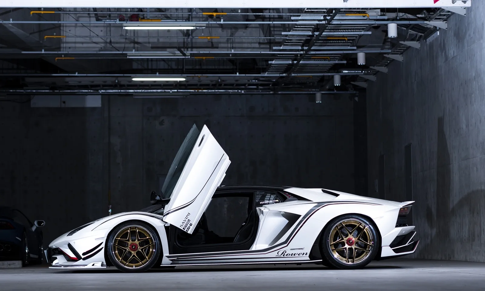Check our price and buy Rowen body kit for Lamborghini Aventador S