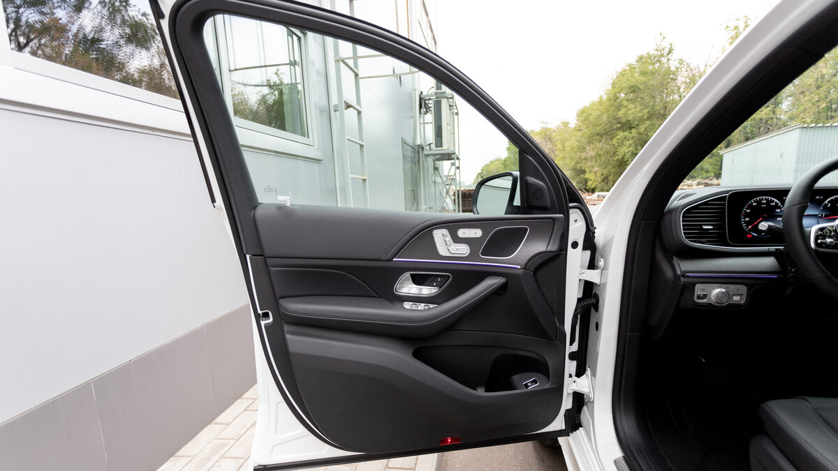 Check price and buy New Mercedes-Benz GLE 300 d (V167) For Sale