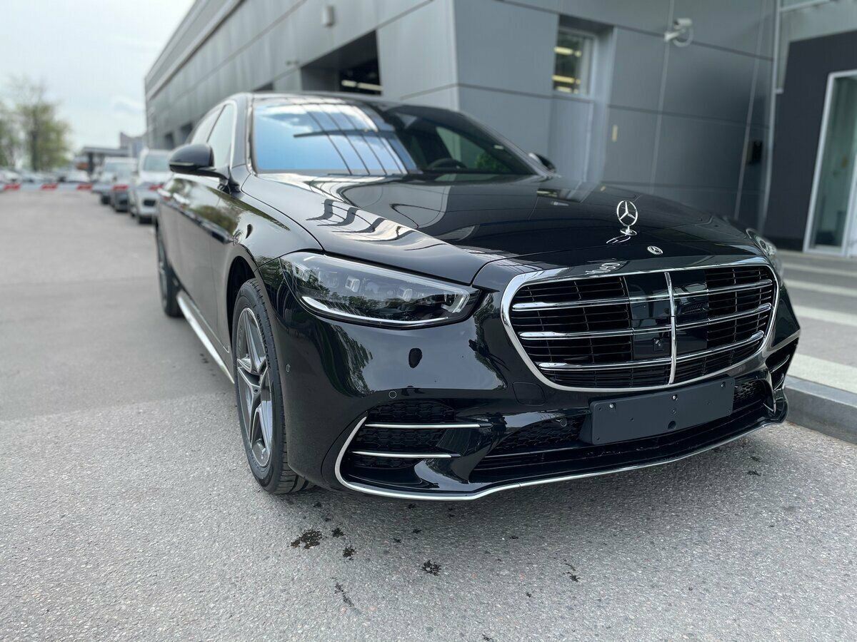 Check price and buy New Mercedes-Benz S-Class 350 d Long 4MATIC (W223) For Sale