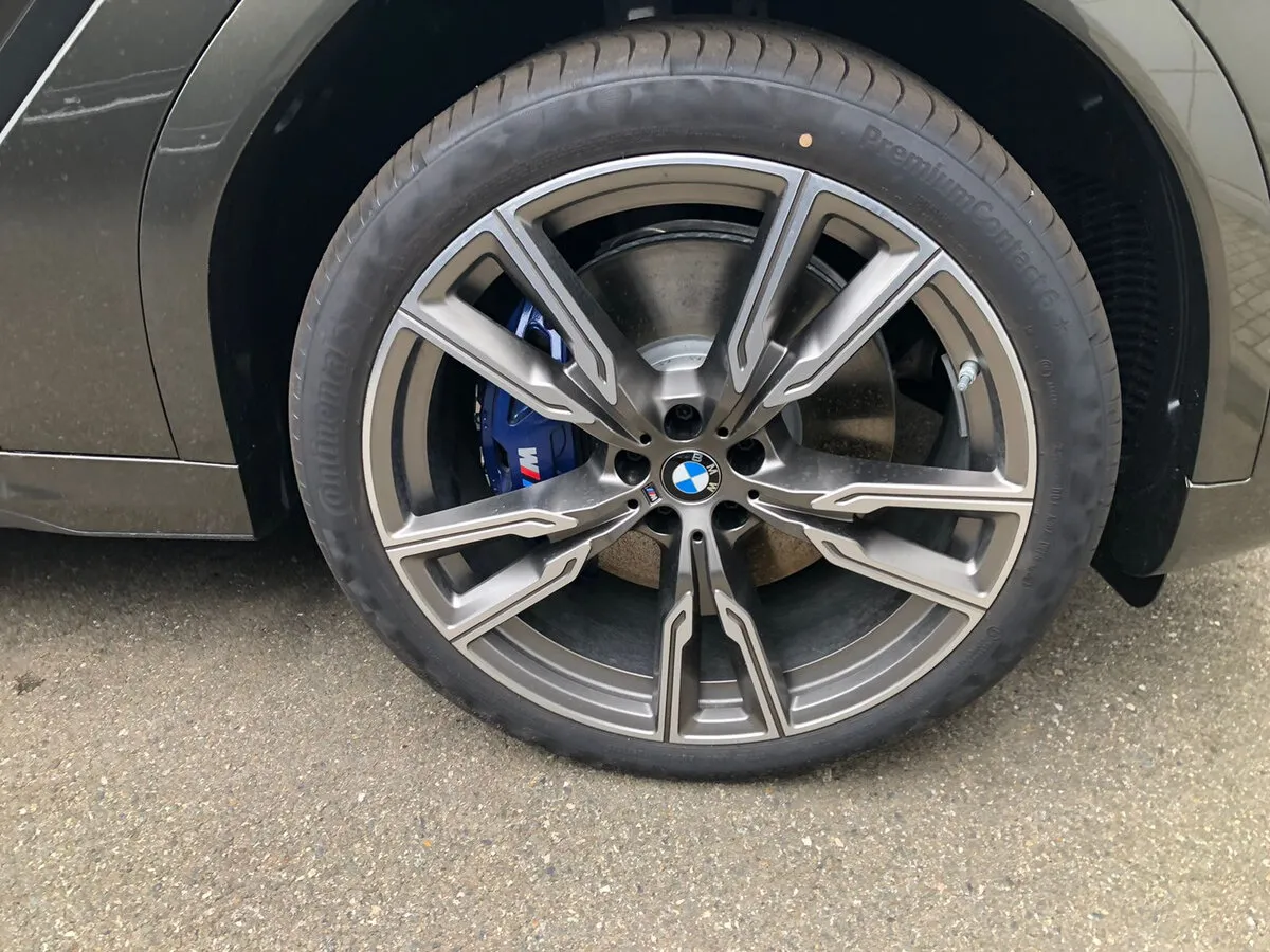 Buy New BMW X6 M50d (G06)