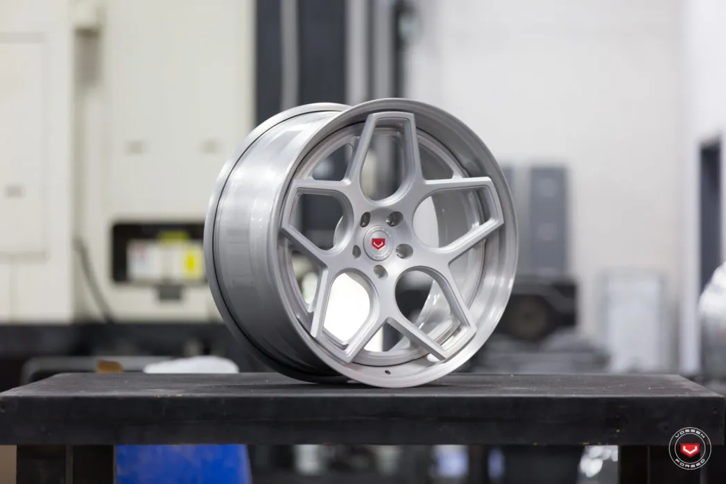 Vossen CG 205 3 PIECE 3-piece forged wheel — concave face detail