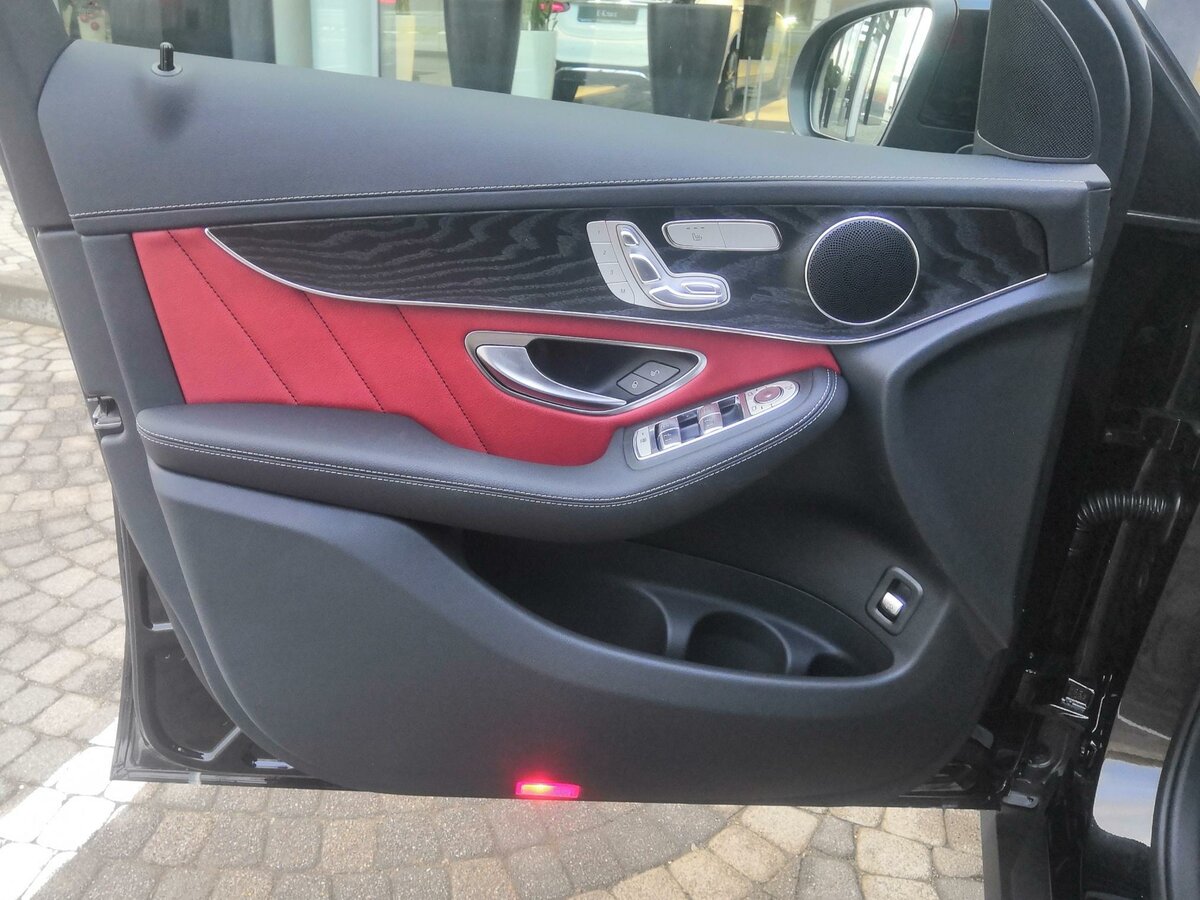 Check price and buy New Mercedes-Benz GLC Coupe 300 (C253) Restyling For Sale