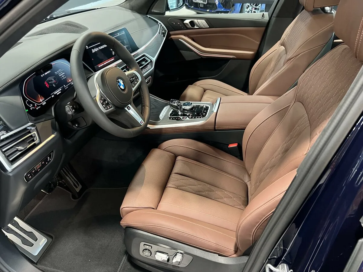 Check price and buy New BMW X7 M50i (G07) For Sale
