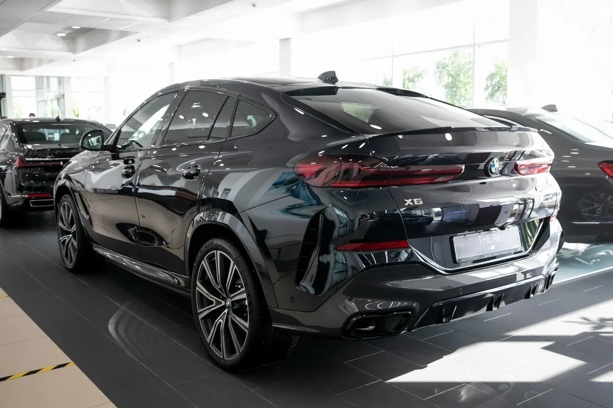 Check price and buy New BMW X6 M50d (G06) For Sale