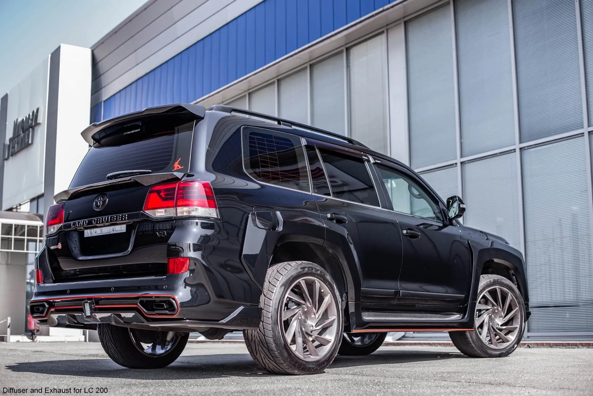 Check our price and buy SCL Performance body kit for Toyota Land Cruiser 200 Hakama