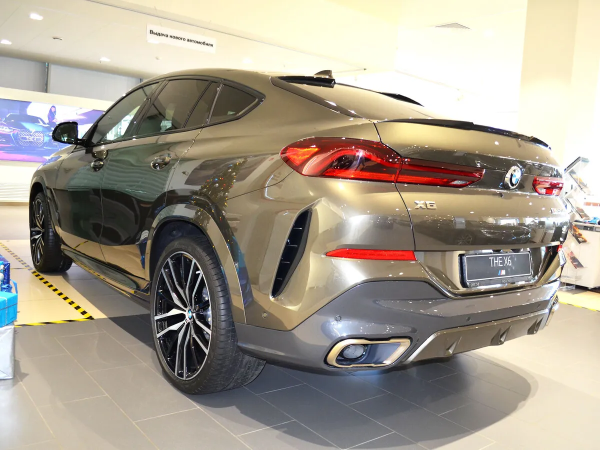 Buy New BMW X6 M50d (G06)