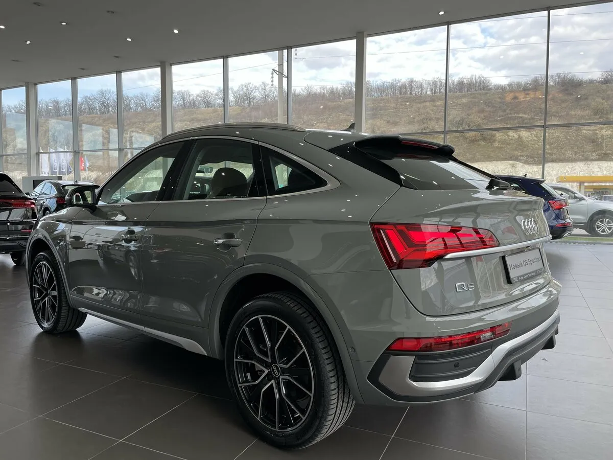 Check price and buy New Audi Q5 Sportback 45 TFSI (FY) For Sale