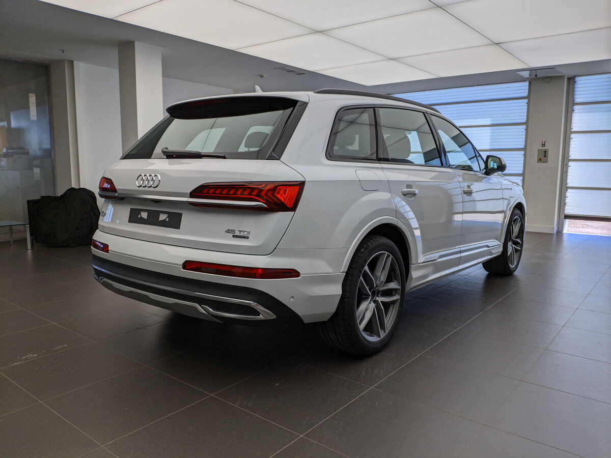 Check price and buy New Audi Q7 45 TDI (4M) Restyling For Sale