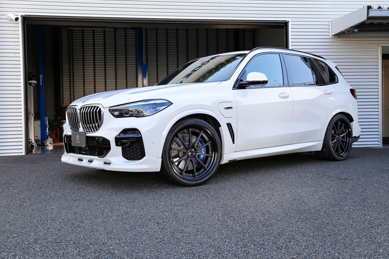 3D Design T521 22 inch Brushed Black on BMW G05 X5 white