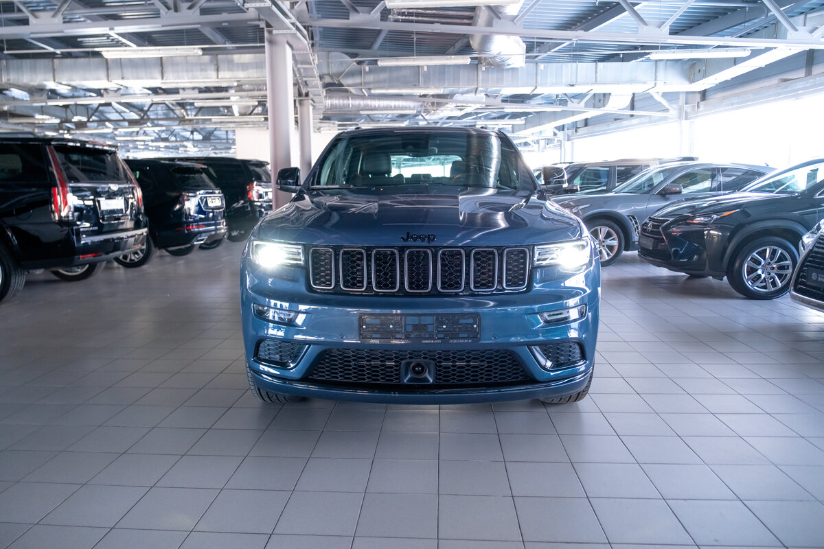 Check price and buy New Jeep Grand Cherokee (WK2) Restyling For Sale