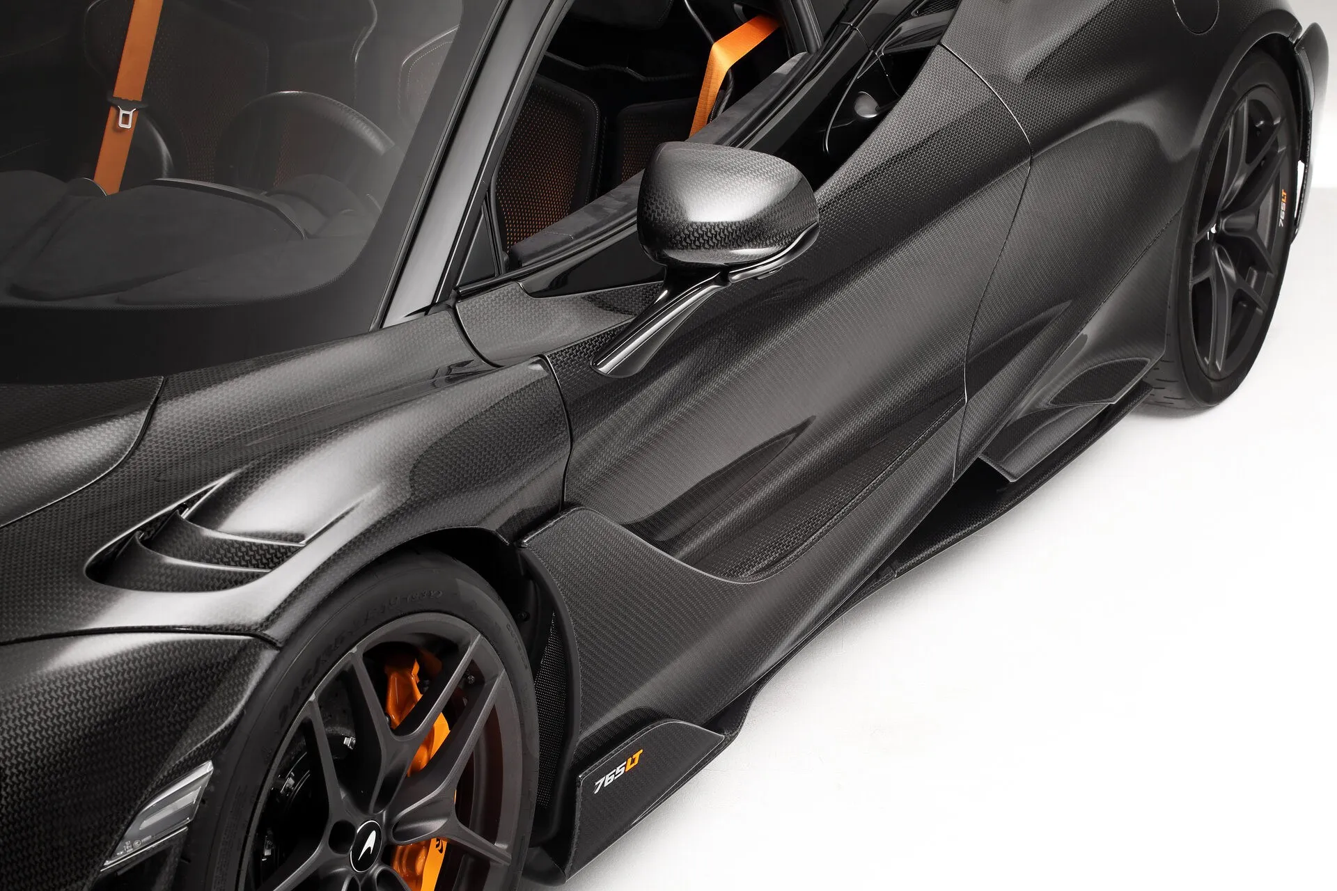 Check our price and buy Topcar Design body kit for McLaren 765 LT Spider Carbon Edition!
