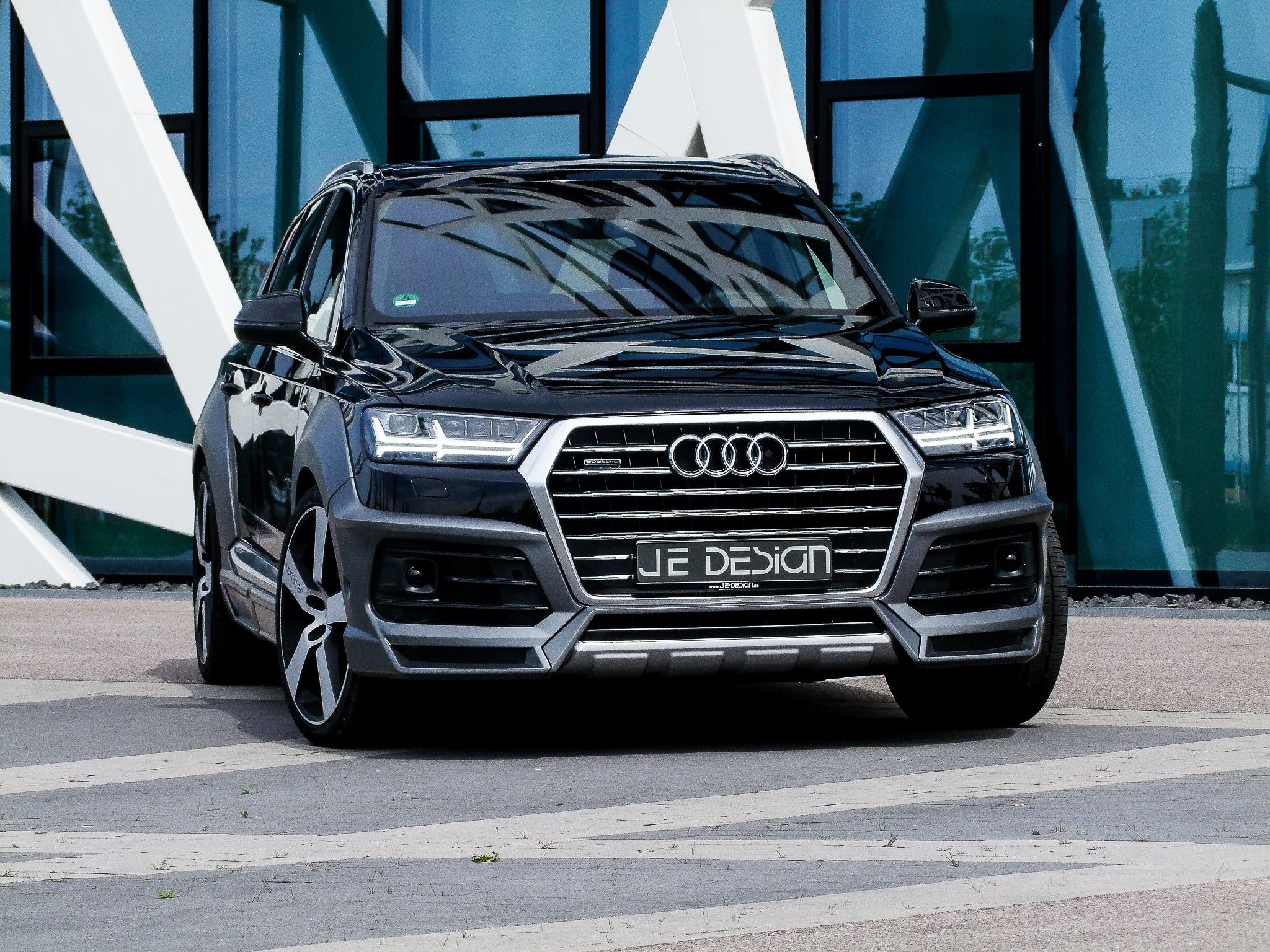 Check our price and buy JE Design body kit for Audi Q7 4M S-Line