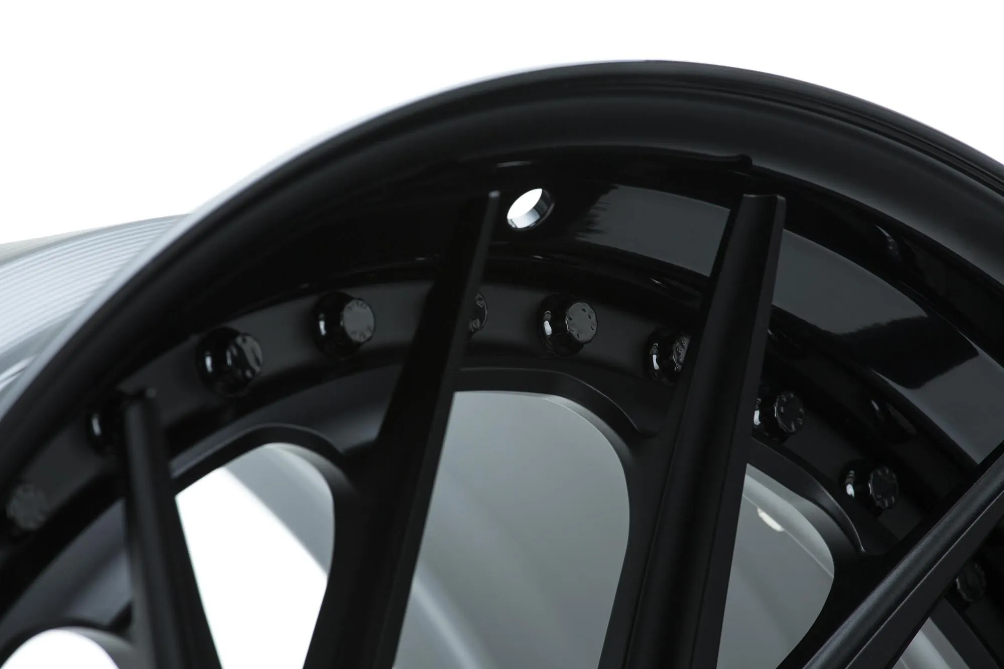 Vossen M X3 3 PIECE 3-piece forged wheel — finish detail