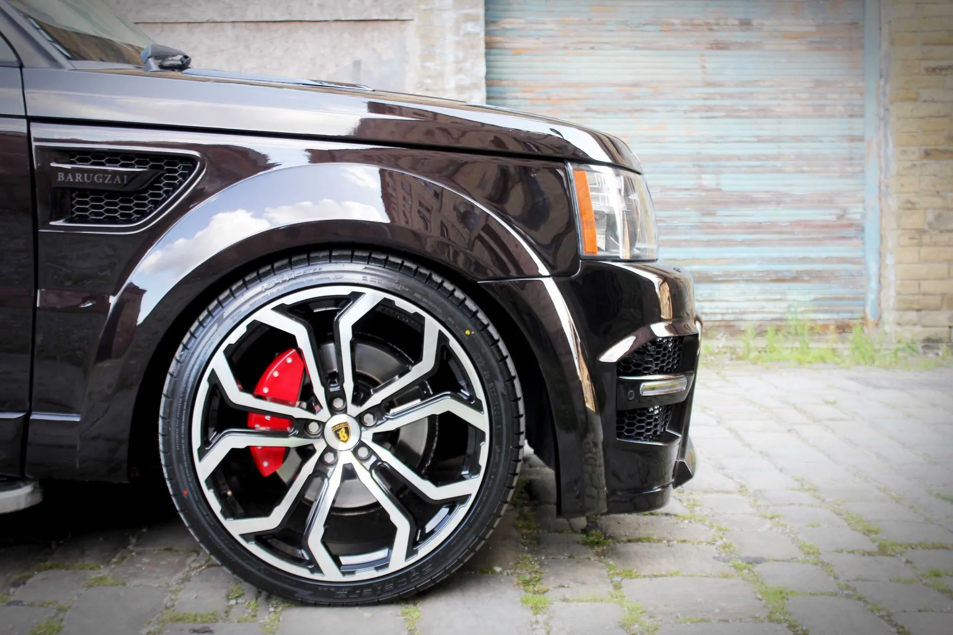 Check our price and buy Barugzai Classic Sport Wide Edition body kit for Land Rover Range Rover Sport