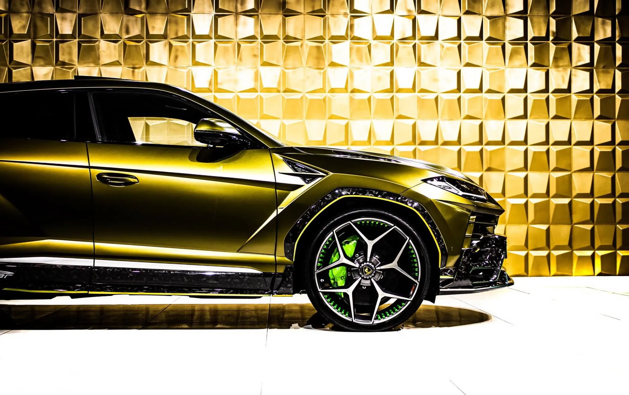 Check our price and buy a SCL Performance body kit for Lamborghini Urus