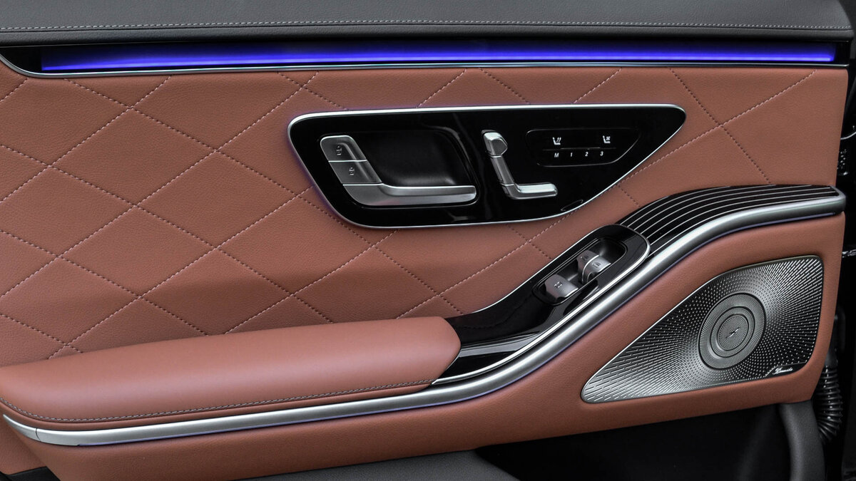 Check price and buy New Mercedes-Benz S-Class 350 d Long 4MATIC (W223) For Sale